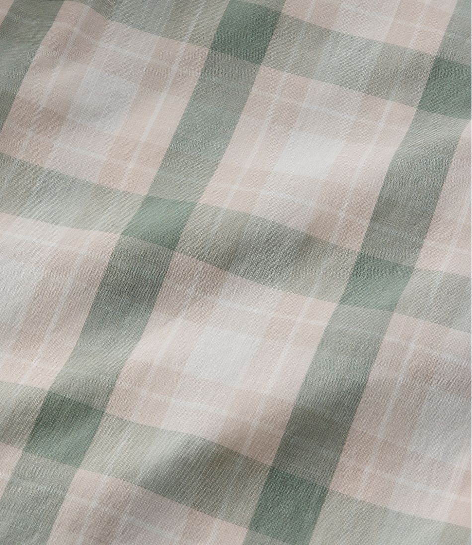 Men's Comfort Stretch Performance® Chambray Shirt, Short-Sleeve, Slightly Fitted Untucked Fit, Plaid L.L.Bean Best Seller