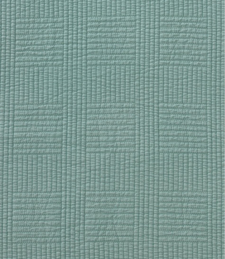 Vintage Matelassé Coverlet L.L.Bean Featured