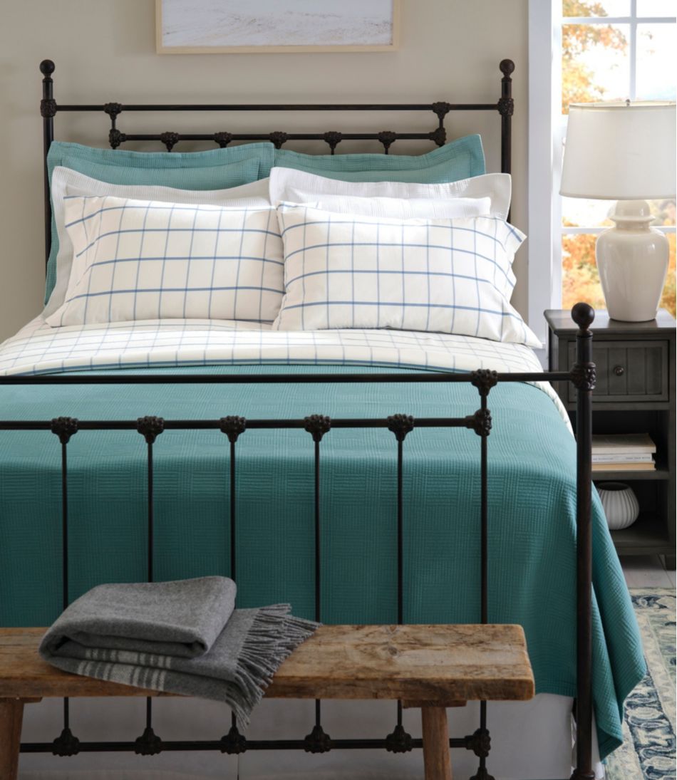 Vintage Matelassé Coverlet L.L.Bean Featured