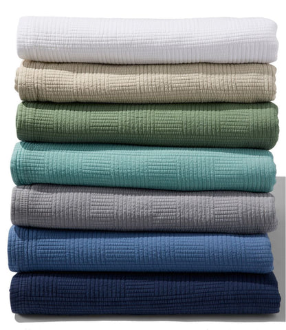 Vintage Matelassé Coverlet L.L.Bean Featured